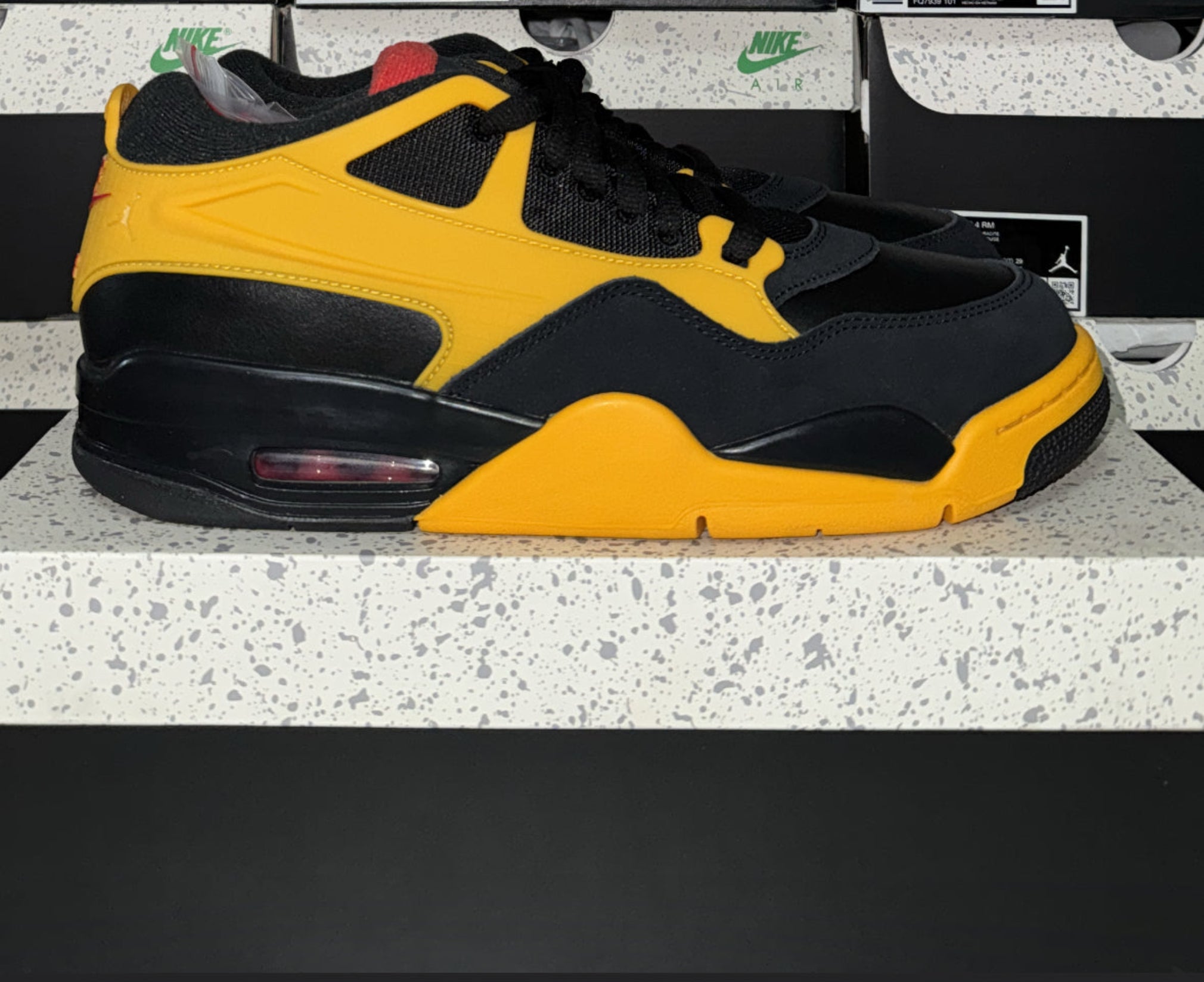Jordan 4 RM "Bruce Lee"