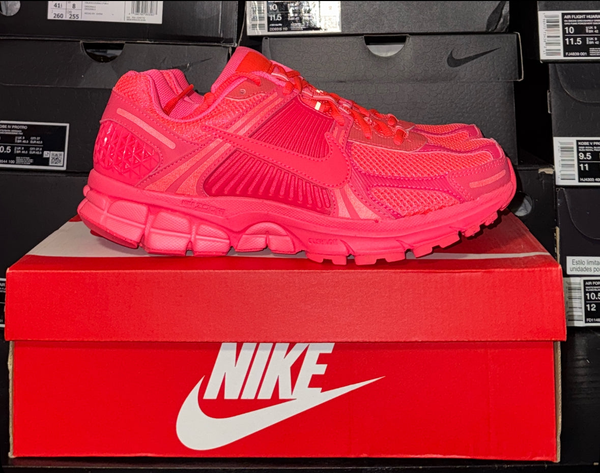Nike Vomero 5 "Hot Punch"