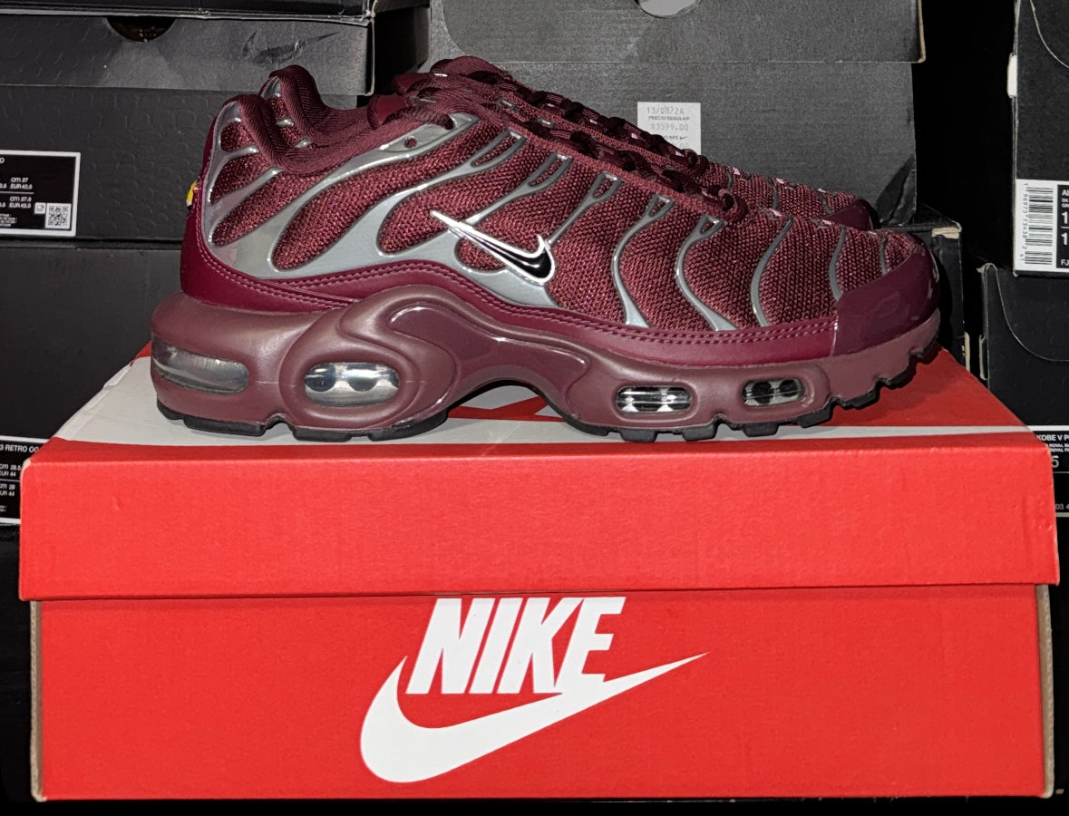 Air Max Plus "Vino"