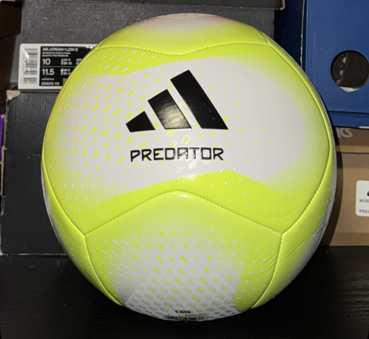 Balón Adidas Predator